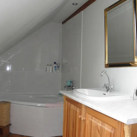 Attractively Renovated Located In The Beautiful Nature Of The Czech Republic Obora (Pilsen)